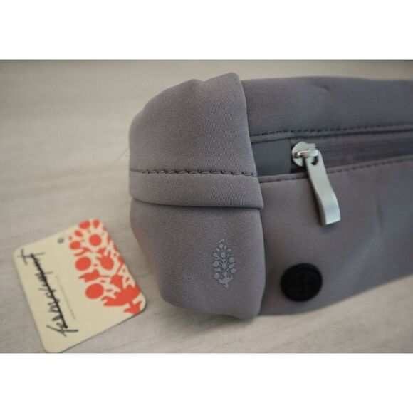 Free People Movement OB1563663 Womens Sz M/L Ice Bath Gray Runner Sling Belt Bag - Picture 3 of 9